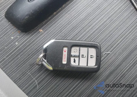 2017 Honda Pilot Elite z USA, uszkodzony, nr VIN 5FNYF6H04HB042662